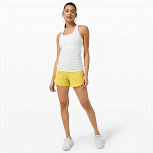 Lululemon Hotty Hot  Low-Rise Lined Short 4"
Sonic Yellow